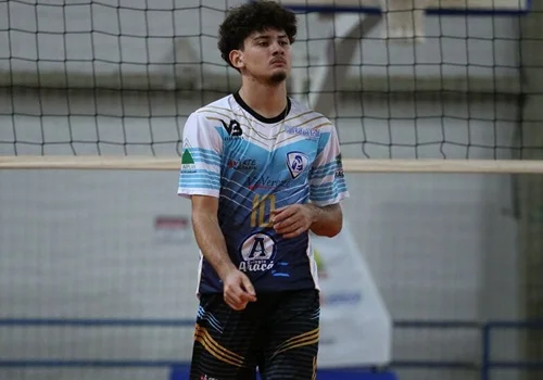 atleta de 16 anos/equipe de vôlei itapagipe