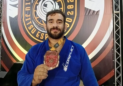 Atleta de judô e jiu-jitsu