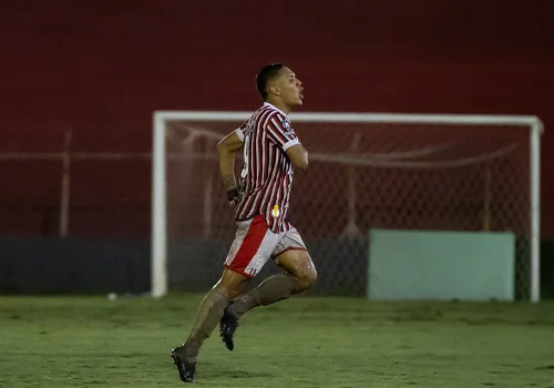 Derrota CAP