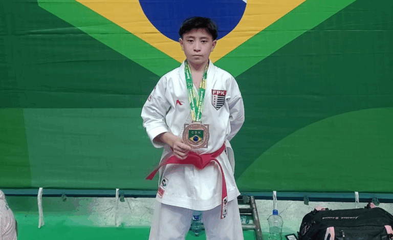 Alexandre Tadaka Bronzoni título brasileiro de karatê