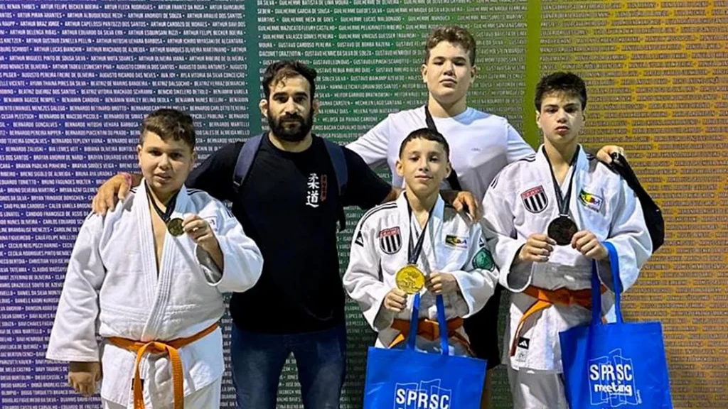 Judocas de Araçatuba Santa Catarina