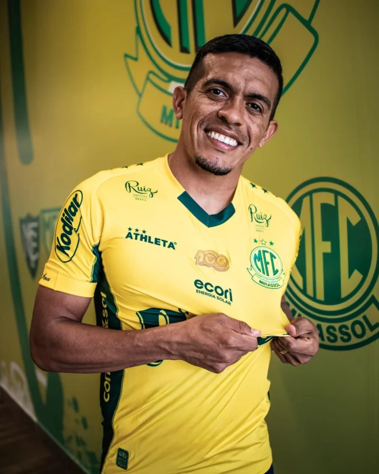 mirassol-contrata-o-volante-denilson-e-o-lateral-igor-carius