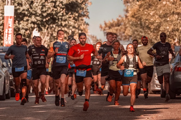 realme-se-une-ao-red-bull-24-horas-em-desafio-que-reune-crews-de-corrida-no-pacaembu